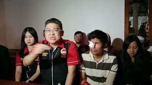 Alvin lim anak dari salah satu 9 naga di indonesia dampingi agus, Alvin lim tantang novi dan densu