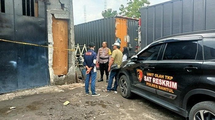 Bangunkan Suami Tidur Istri Langsung Pindah Alam