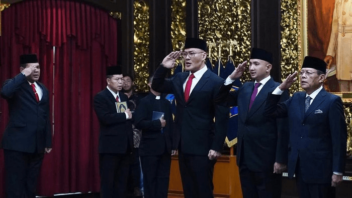 Deddy Corbuzier Resmi Jadi Stafsus Menhan: Dari Mentalist ke Strategi Pertahanan!